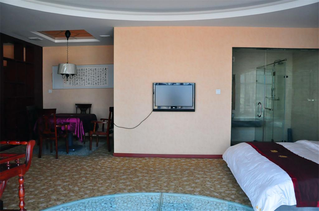 Baotou West Lake Hotel ภายนอก รูปภาพ