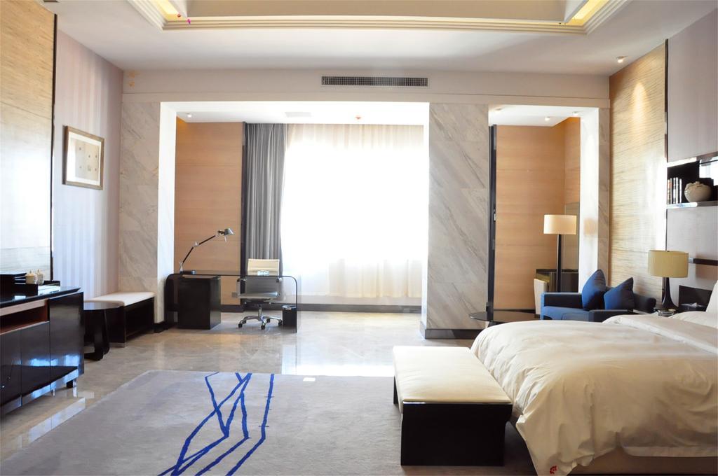 Baotou West Lake Hotel ภายนอก รูปภาพ