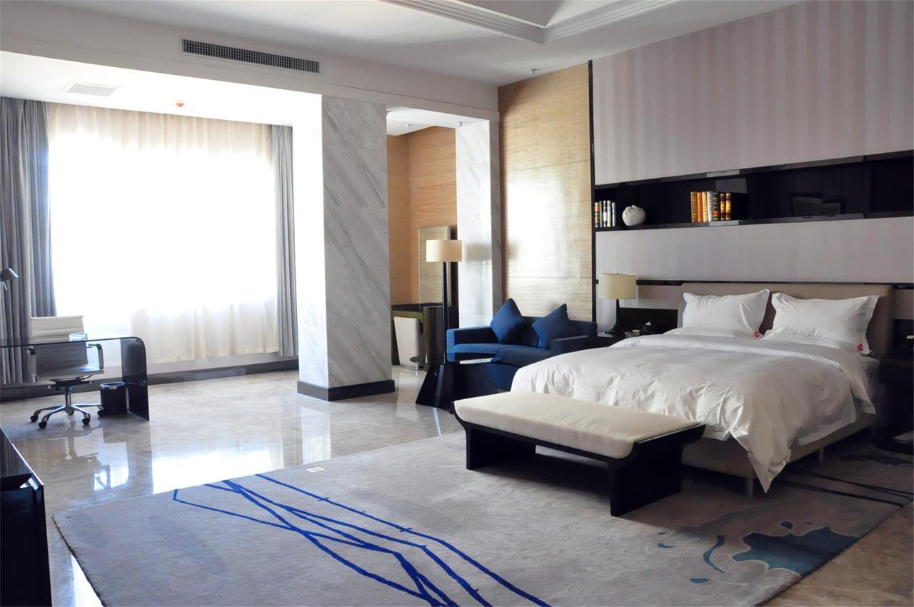 Baotou West Lake Hotel ภายนอก รูปภาพ